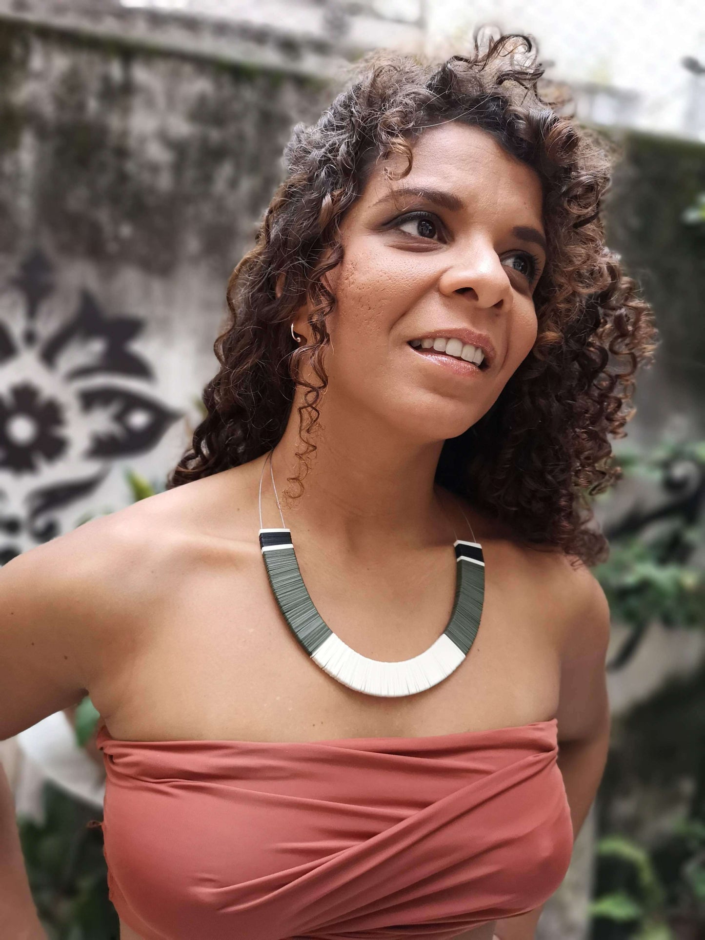 Collar Capri