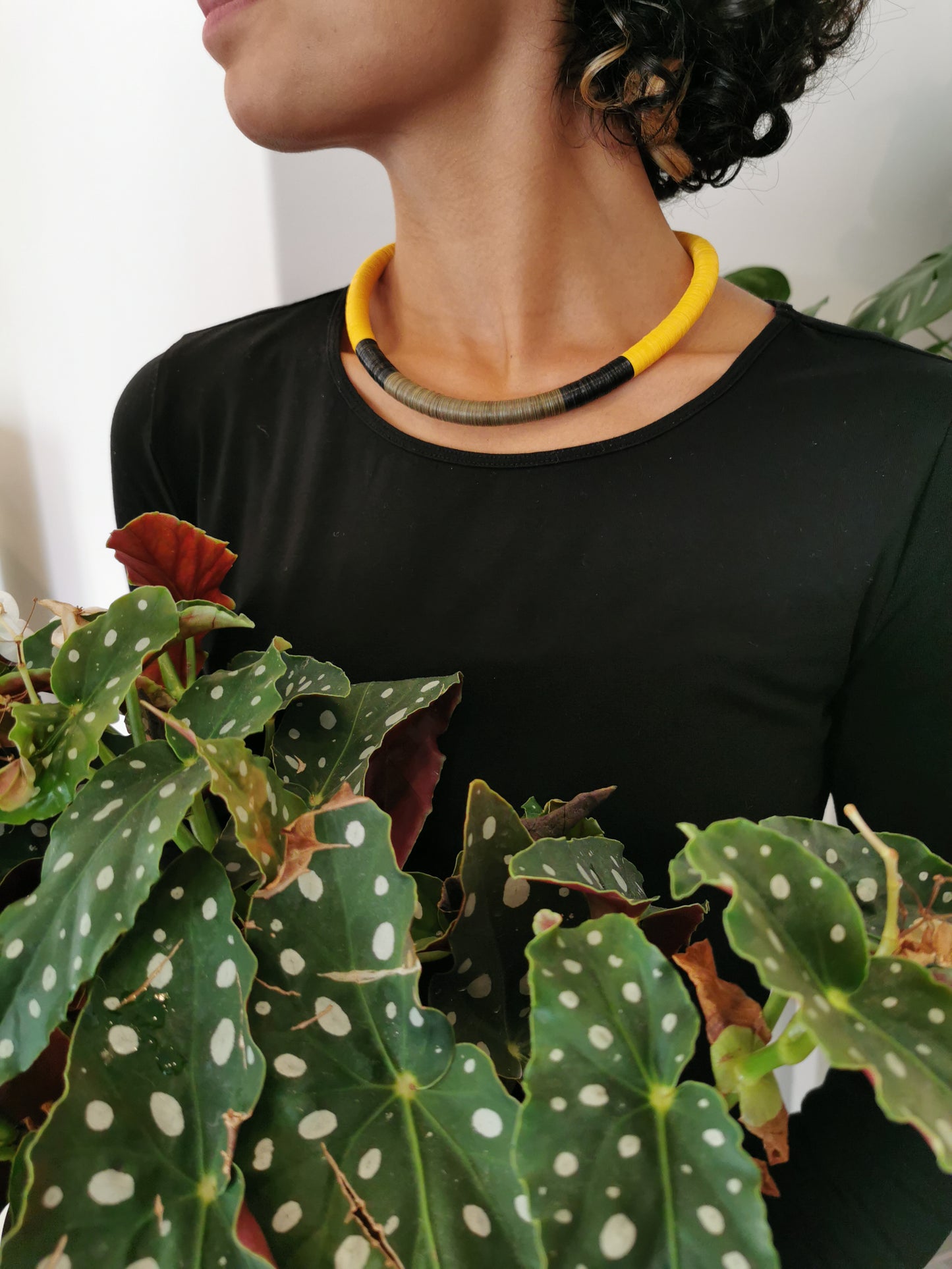Yellow Thais Necklace