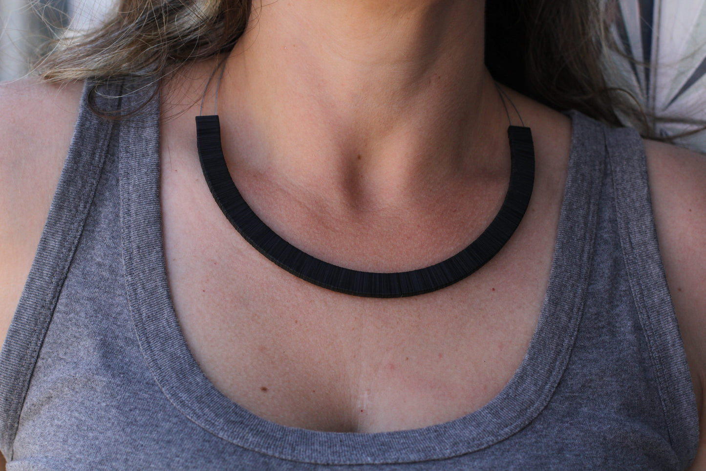 Black slim necklace