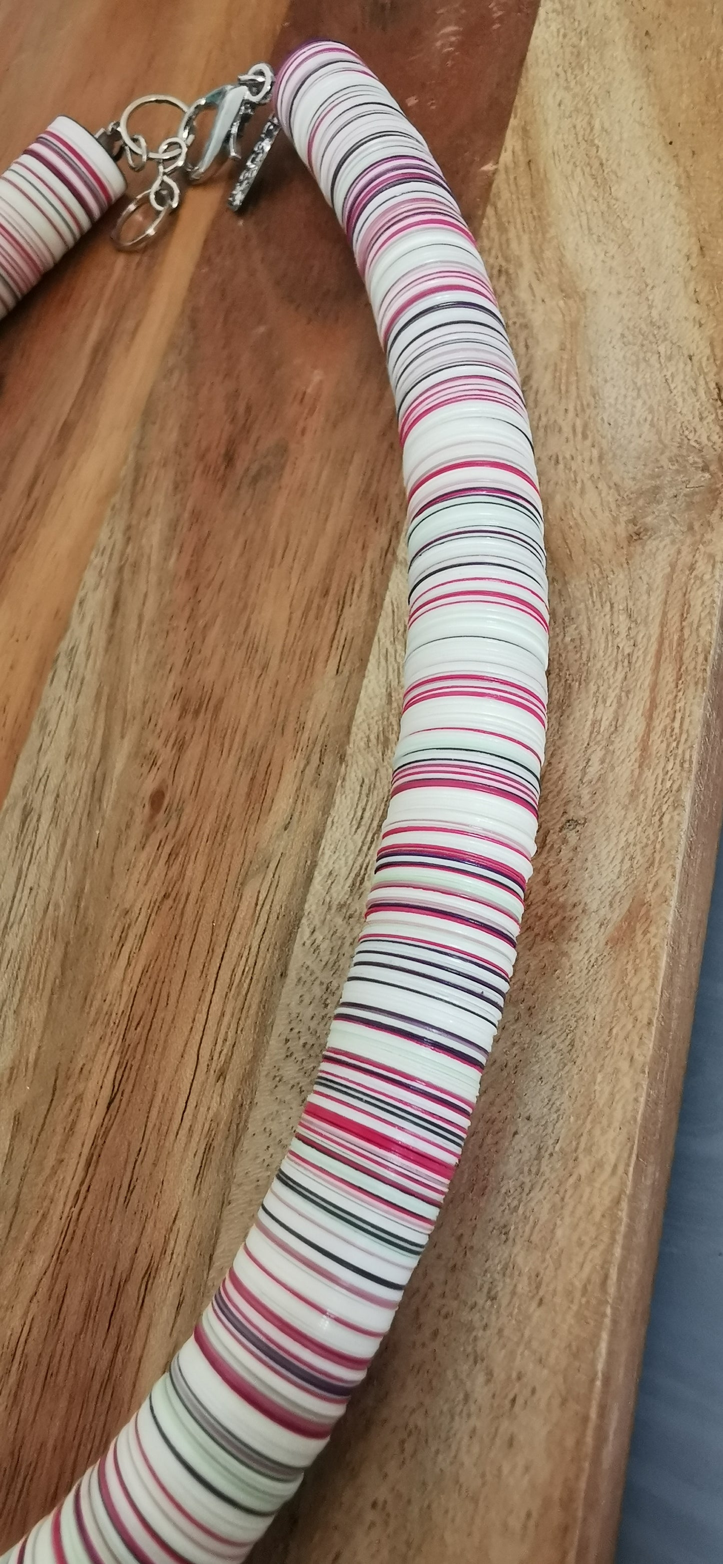 Colar Giro Multicor off-white