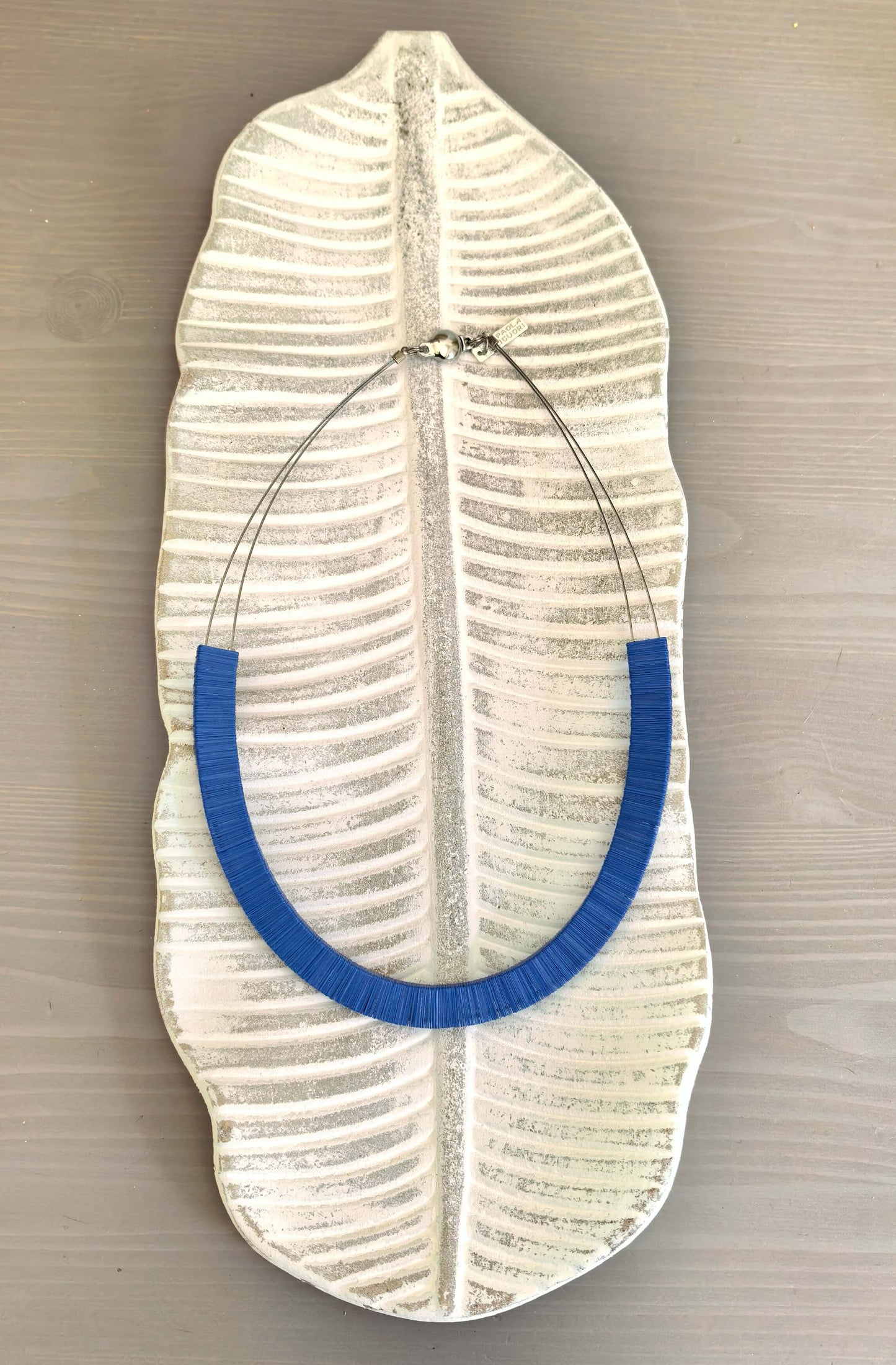 Colar slim azul royal