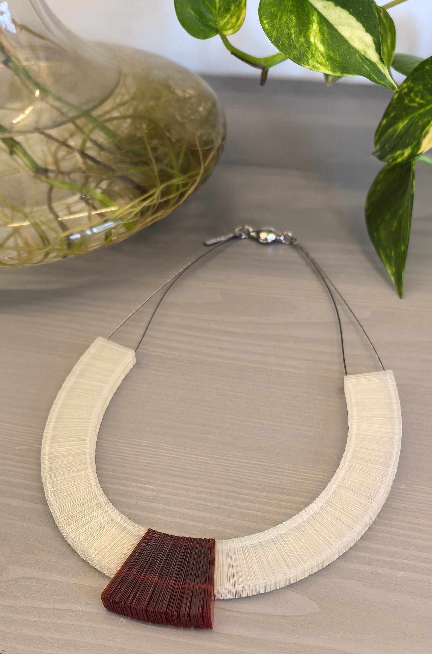 Iberê incolor e âmbar