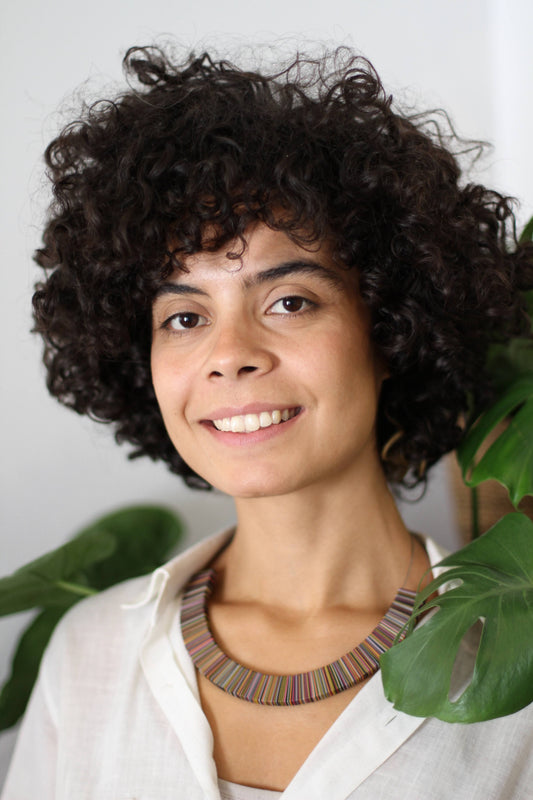 Colar Multicor preto, colar feito à mão no Porto pela Atelier Paola Liguori