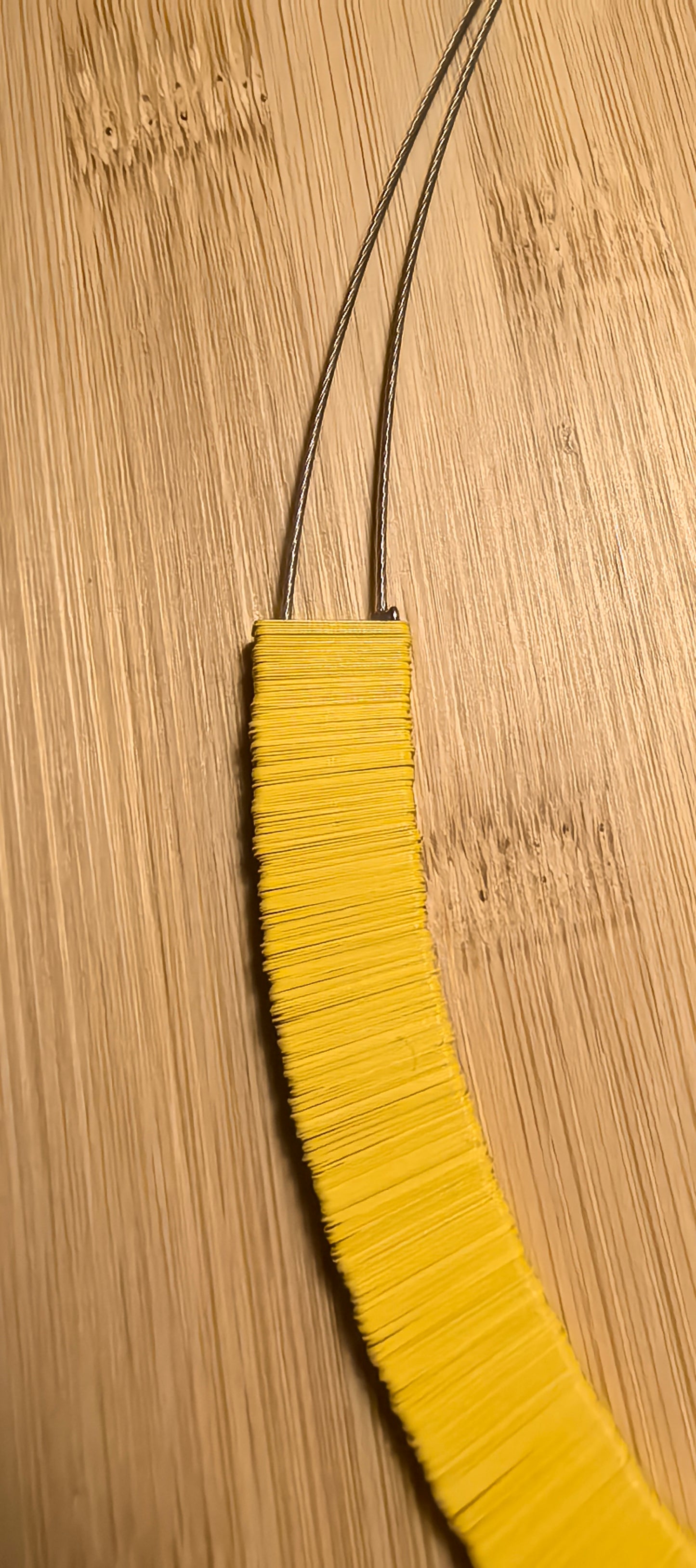 Slim yellow necklace