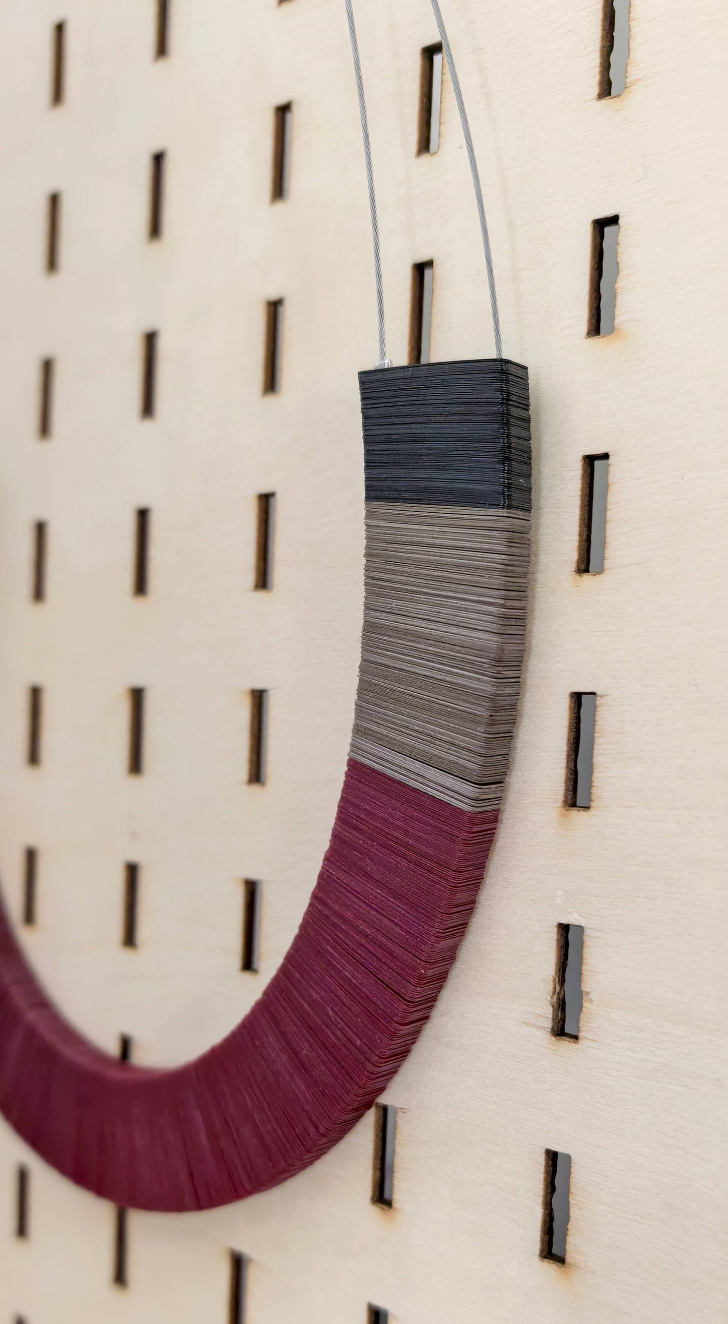 Colar Bordô retangular