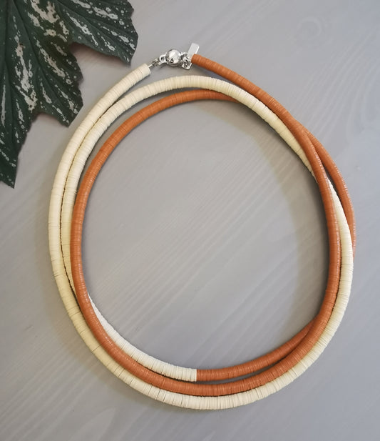 Colar Tejo slim longo terracota e off-white
