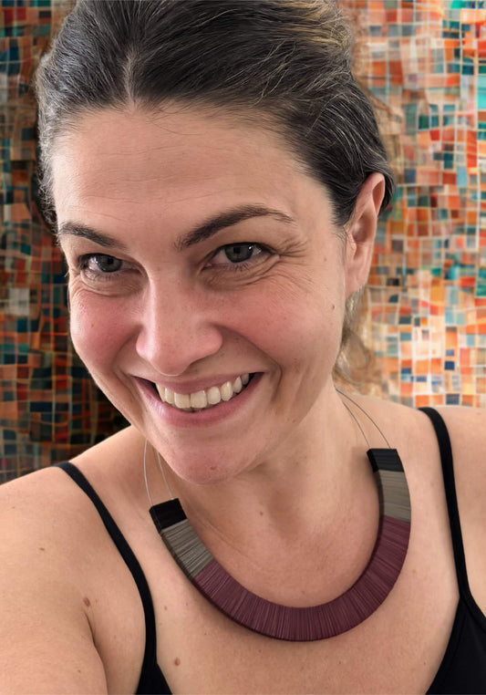 Colar Bordô retangular