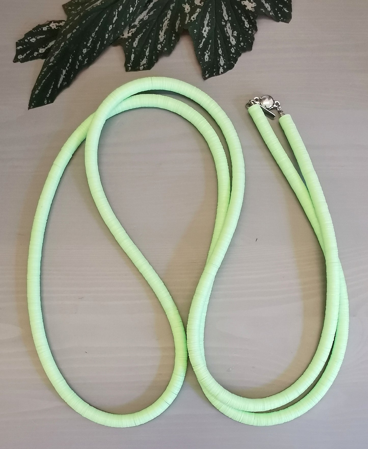 Colar 1,5m verde claro